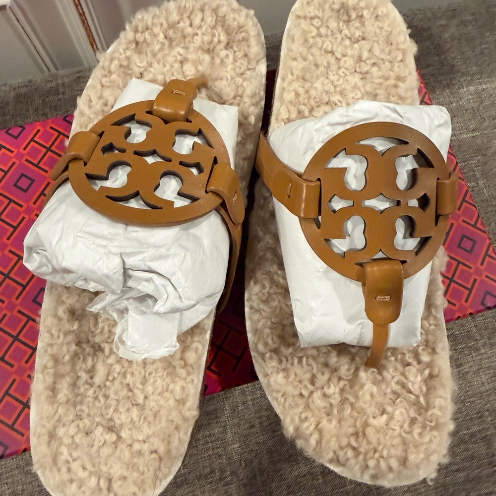 Tory Burch Miller Cloud Shearling Slide in Caramel Corn & Buttermilk
